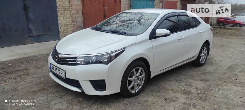 2014 toyota corolla