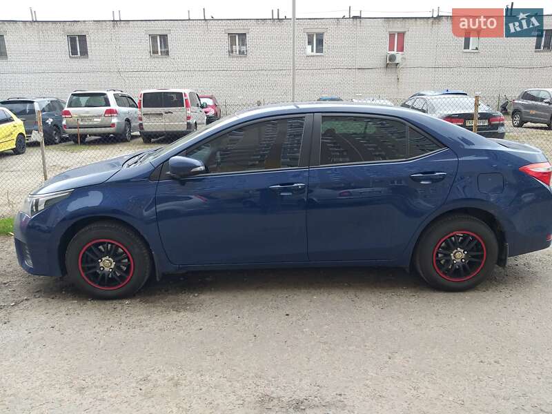 2016 toyota corolla