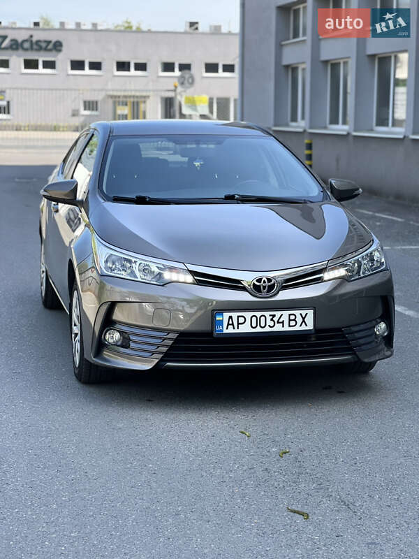 2017 toyota corolla