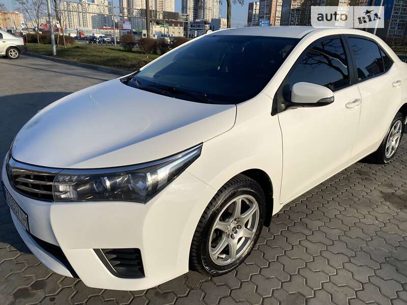 2016 toyota corolla