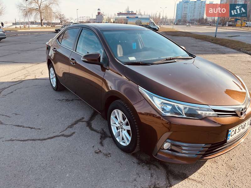 2017 toyota corolla