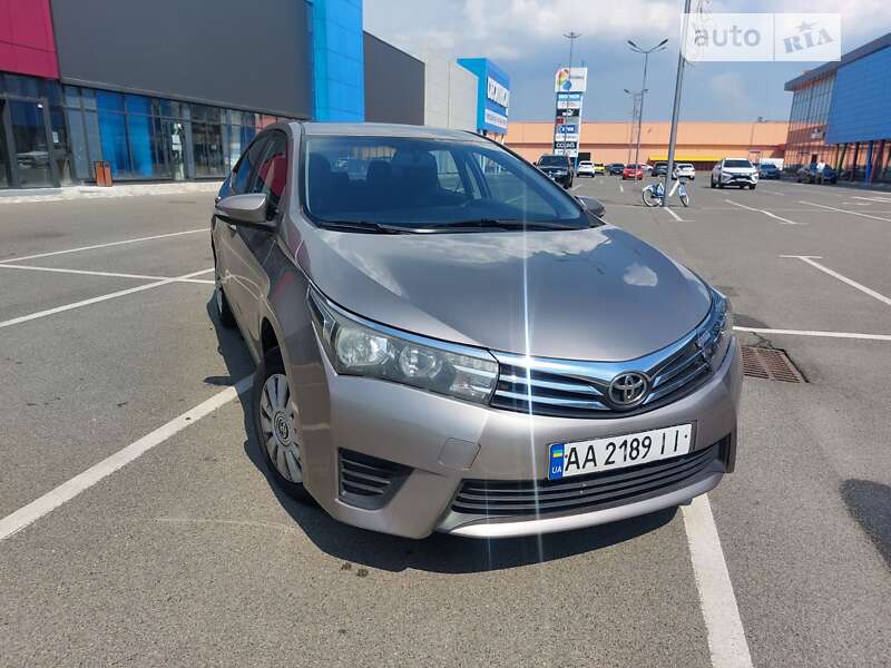 2016 toyota corolla
