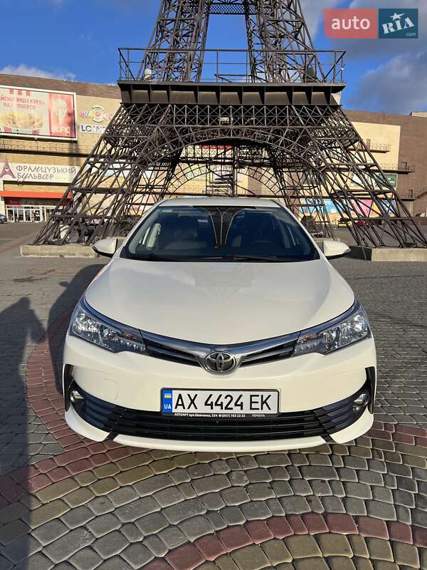 2016 toyota corolla