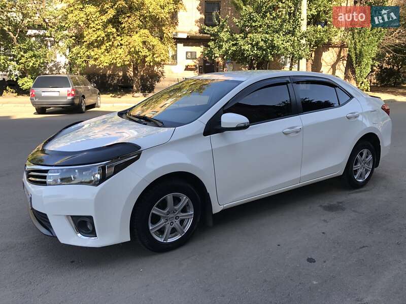 2016 toyota corolla