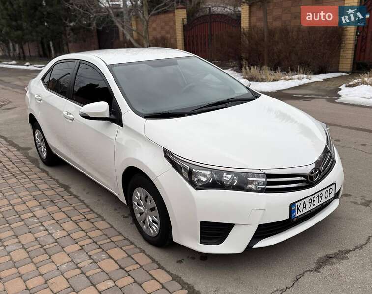 2016 toyota corolla