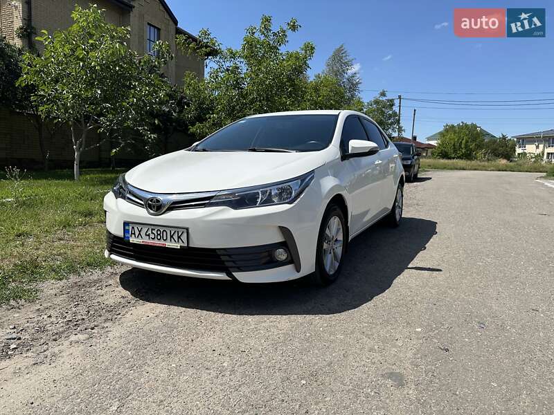 2017 toyota corolla