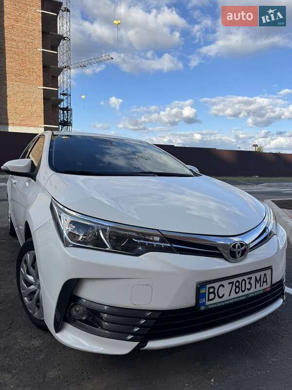 2017 toyota corolla