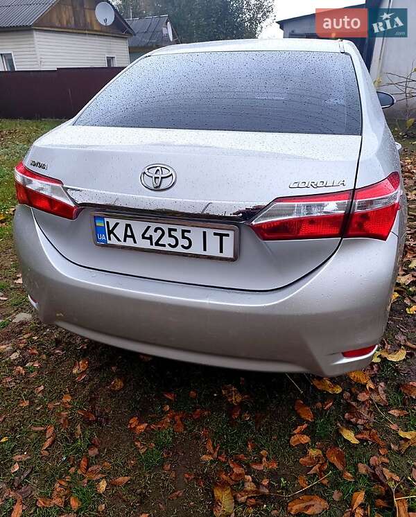 2015 toyota corolla