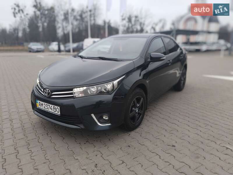 2013 toyota corolla