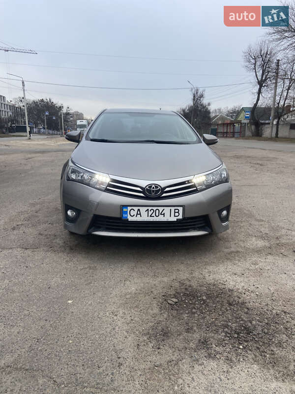 2014 toyota corolla
