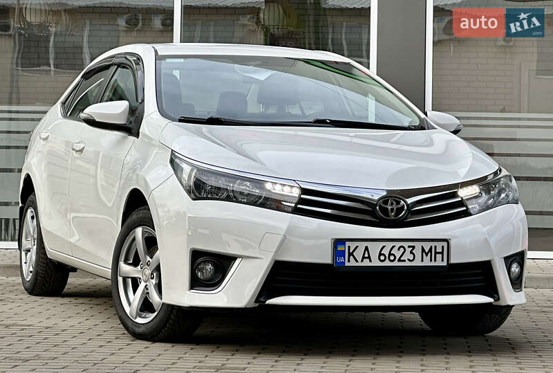 2014 toyota corolla