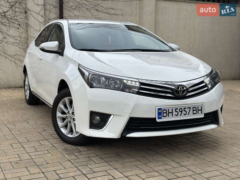 2013 toyota corolla