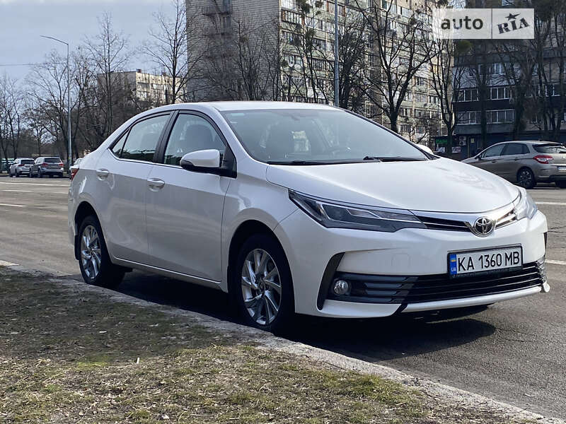 2016 toyota corolla