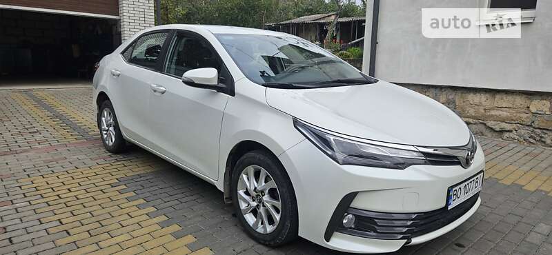 2017 toyota corolla