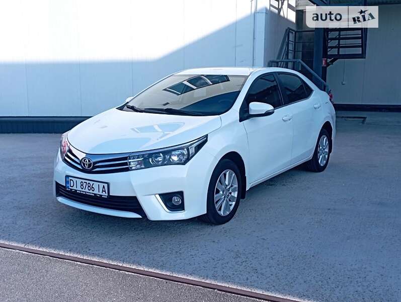 2013 toyota corolla