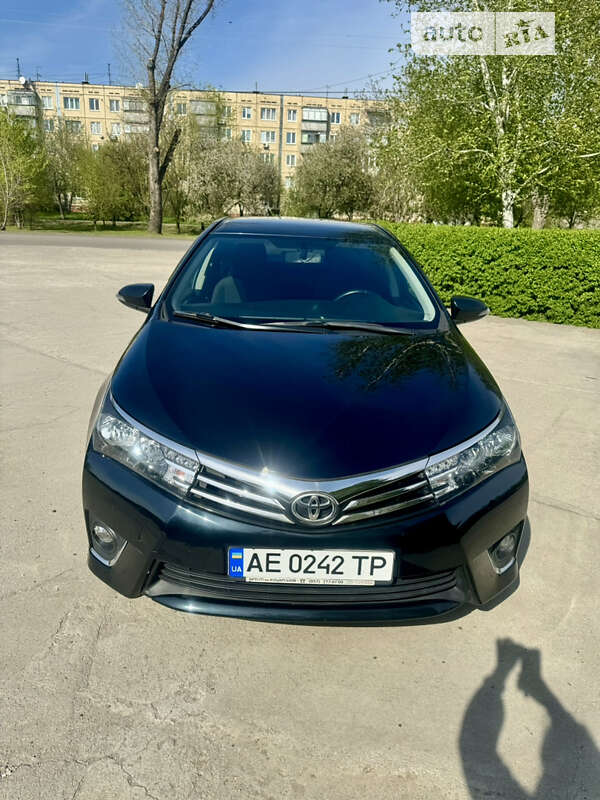 2013 toyota corolla