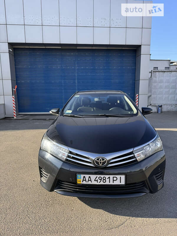 2014 toyota corolla
