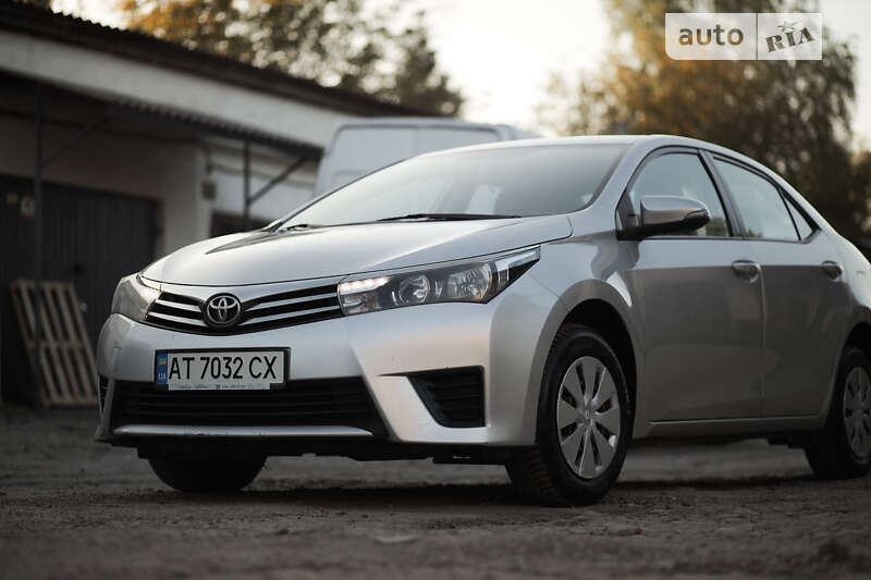 2014 toyota corolla
