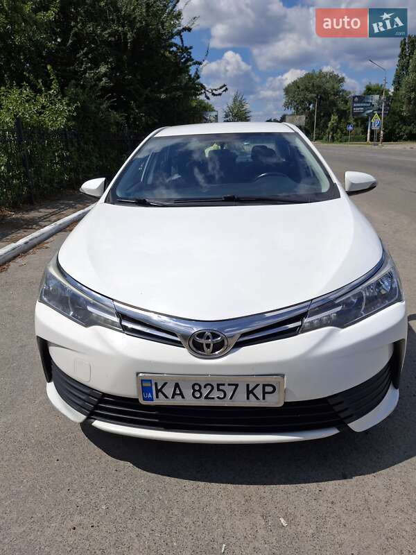 2017 toyota corolla