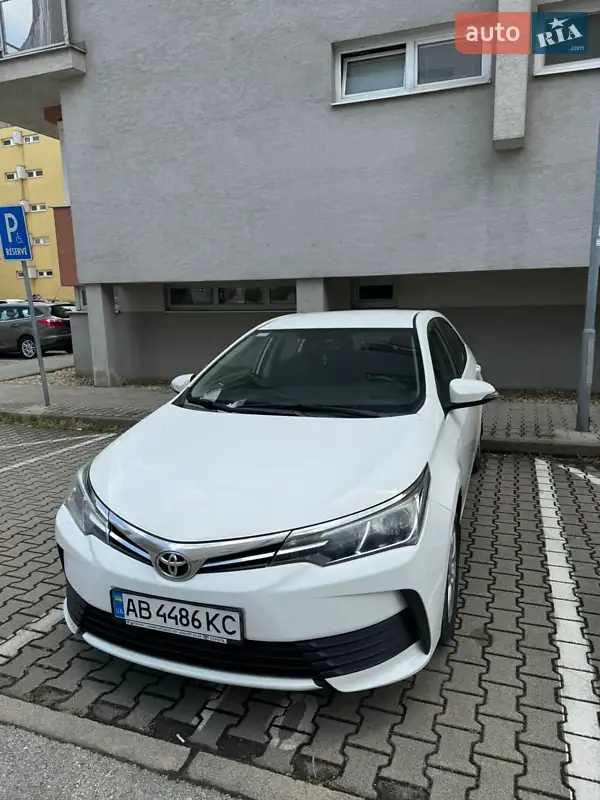 2017 toyota corolla