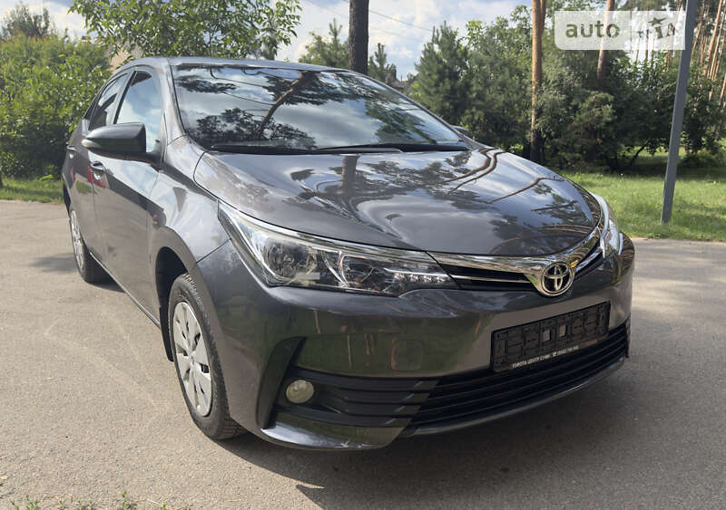 2017 toyota corolla