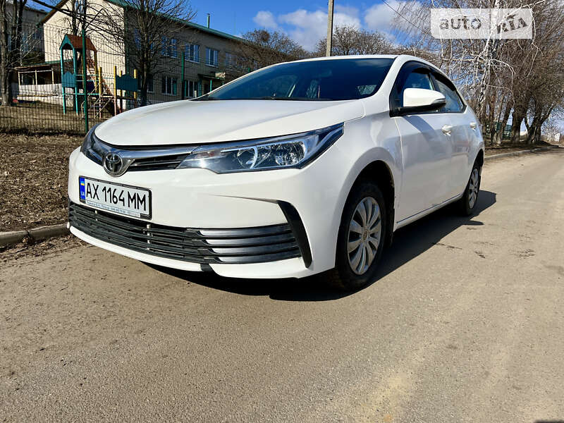 2016 toyota corolla