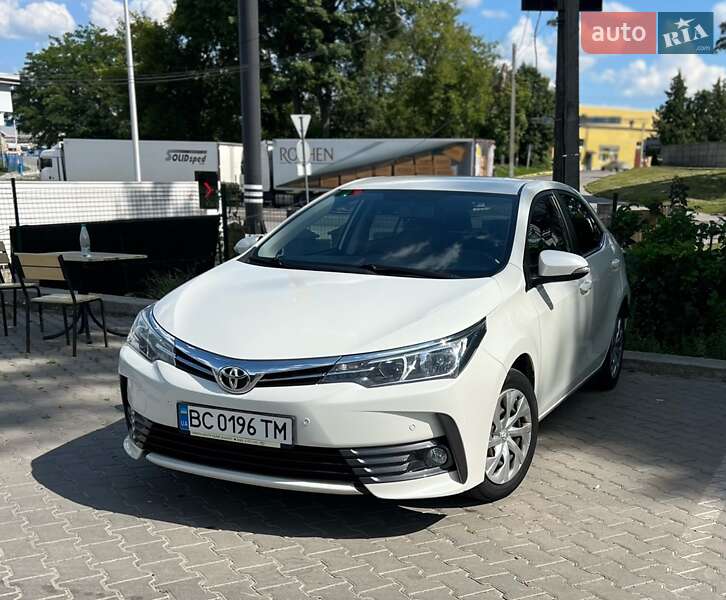 2018 toyota corolla