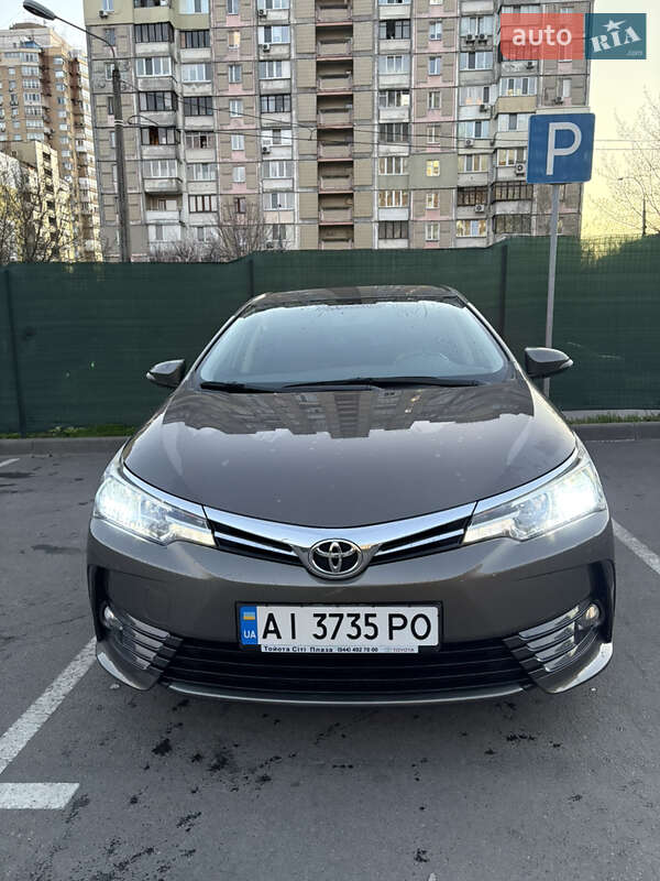 2018 toyota corolla