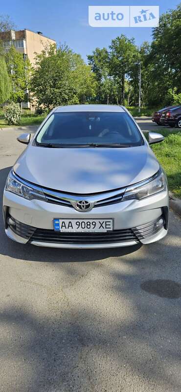 2017 toyota corolla