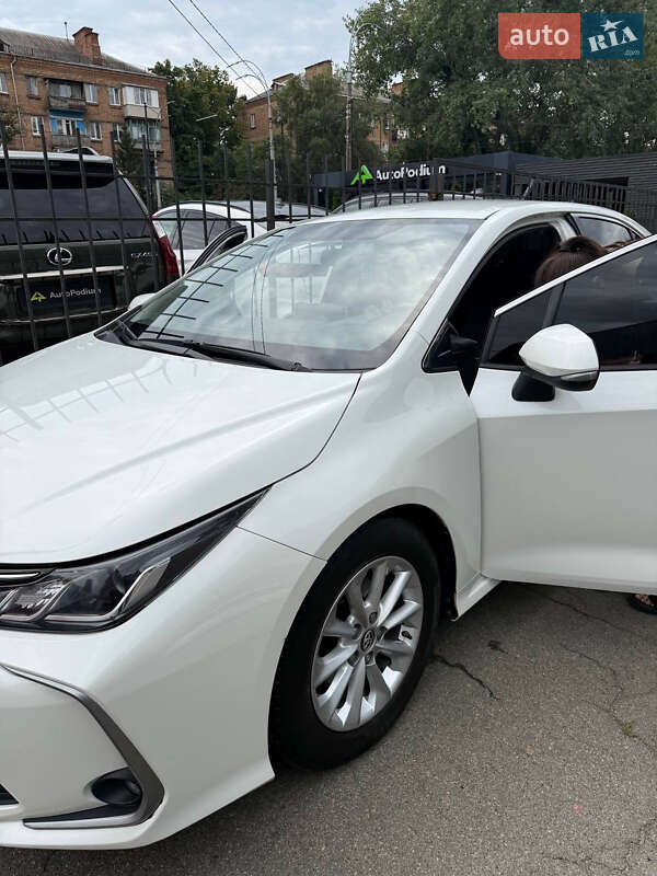 2019 toyota corolla