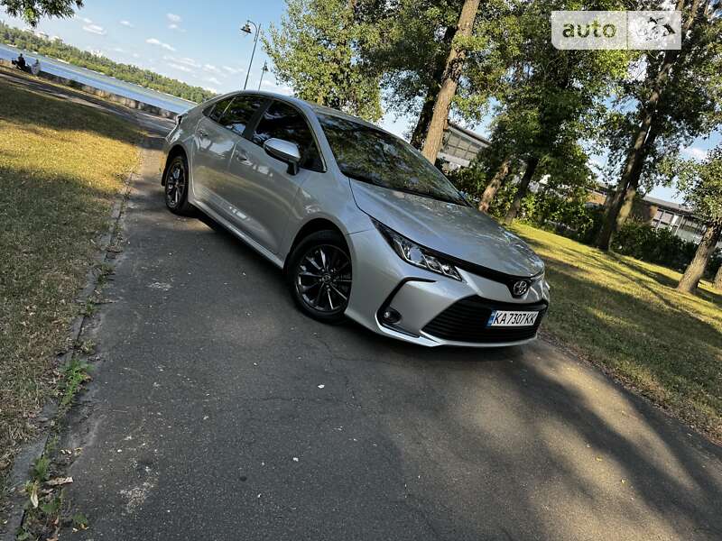 2019 toyota corolla