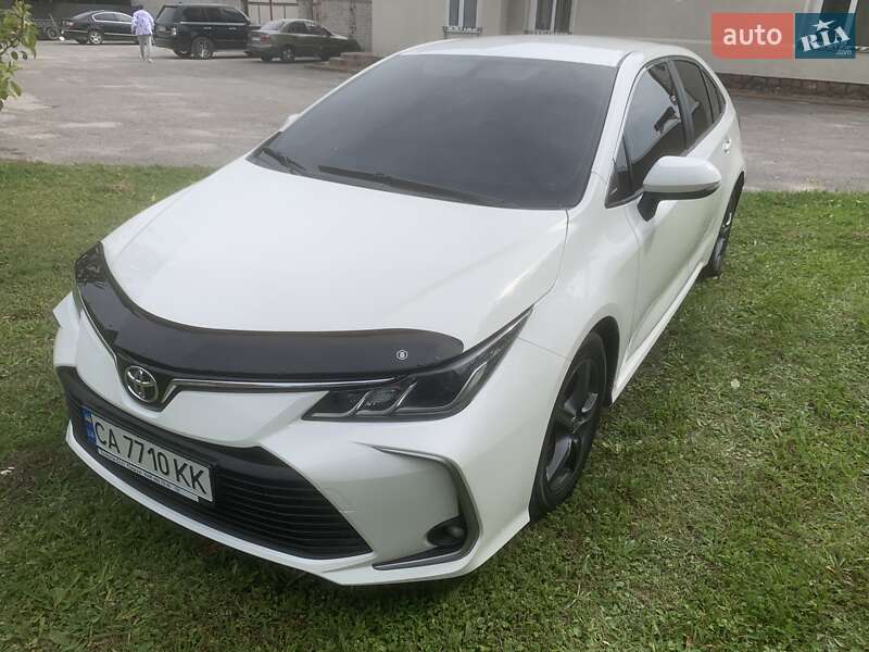 2019 toyota corolla