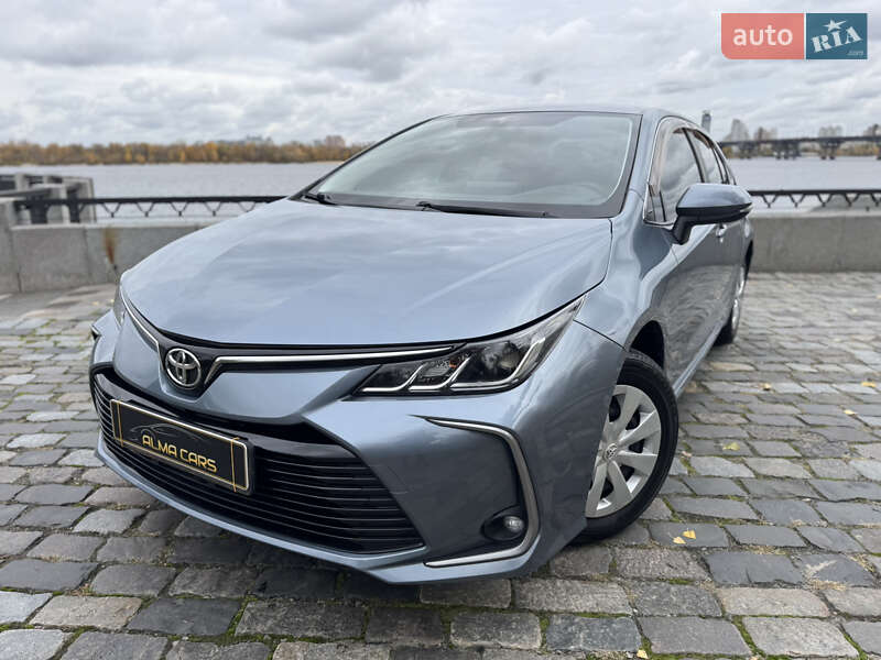 2021 toyota corolla