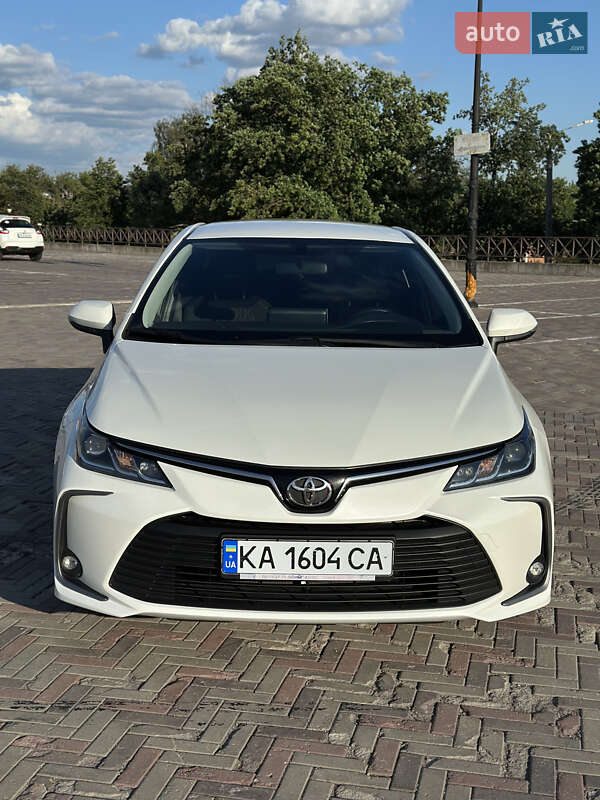 2021 toyota corolla