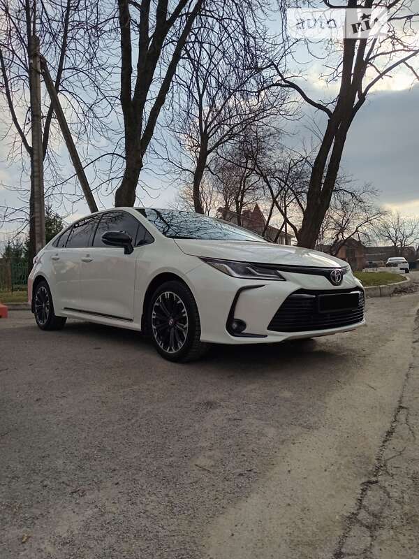 2021 toyota corolla