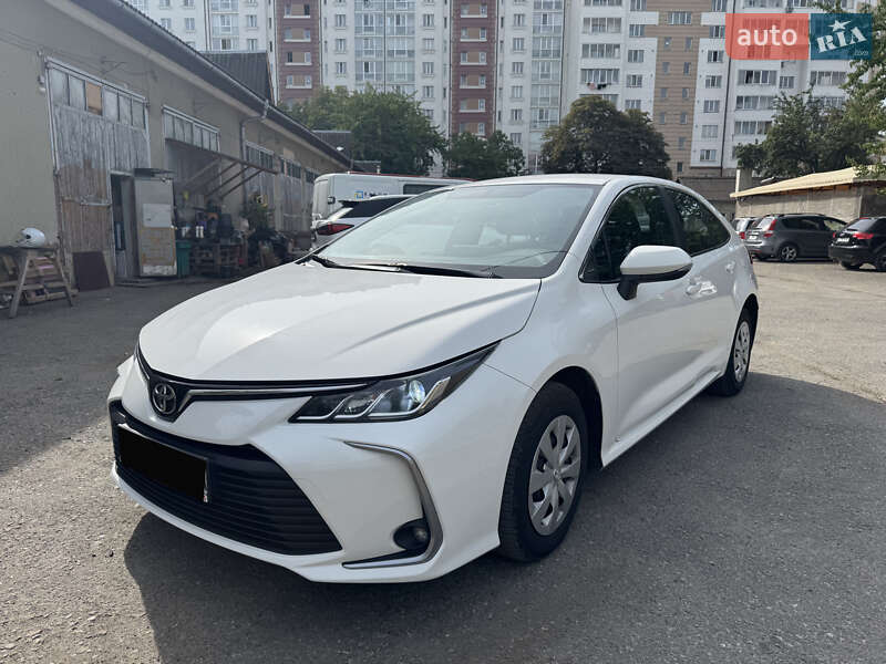 2021 toyota corolla