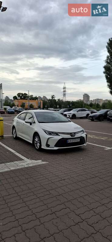 2020 toyota corolla