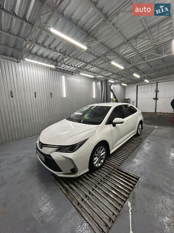 2019 toyota corolla