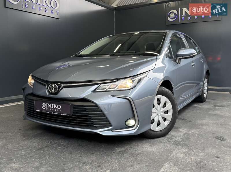 2021 toyota corolla