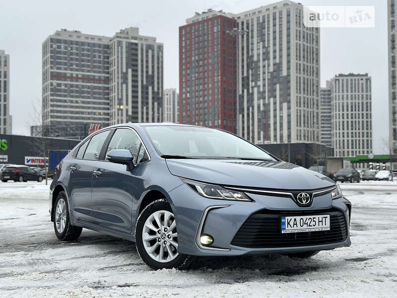 2021 toyota corolla