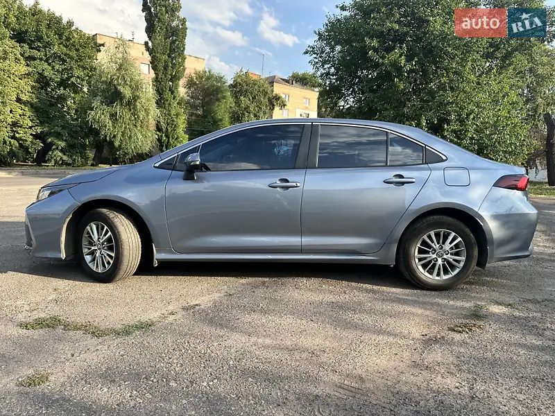 2021 toyota corolla