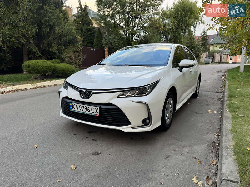 2021 toyota corolla
