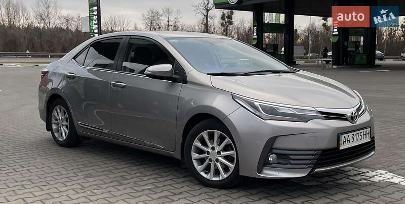 2017 toyota corolla