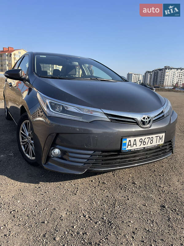 2018 toyota corolla