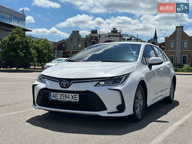 2021 toyota corolla