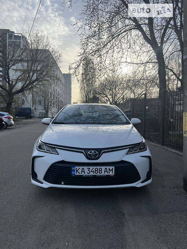 2020 toyota corolla