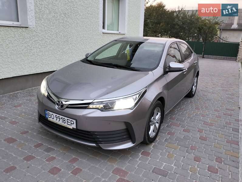2018 toyota corolla