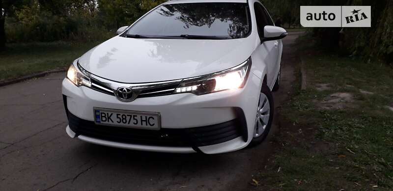 2018 toyota corolla