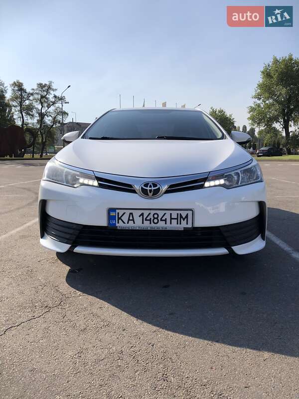 2018 toyota corolla