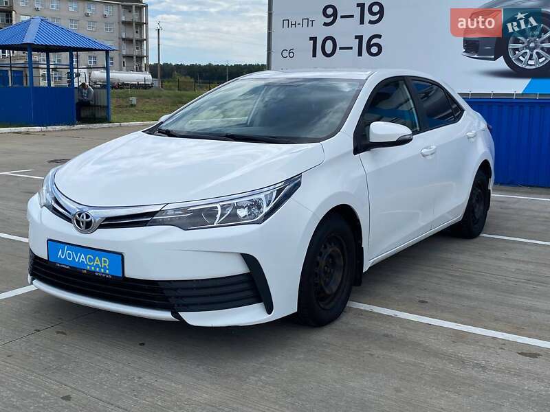 2018 toyota corolla